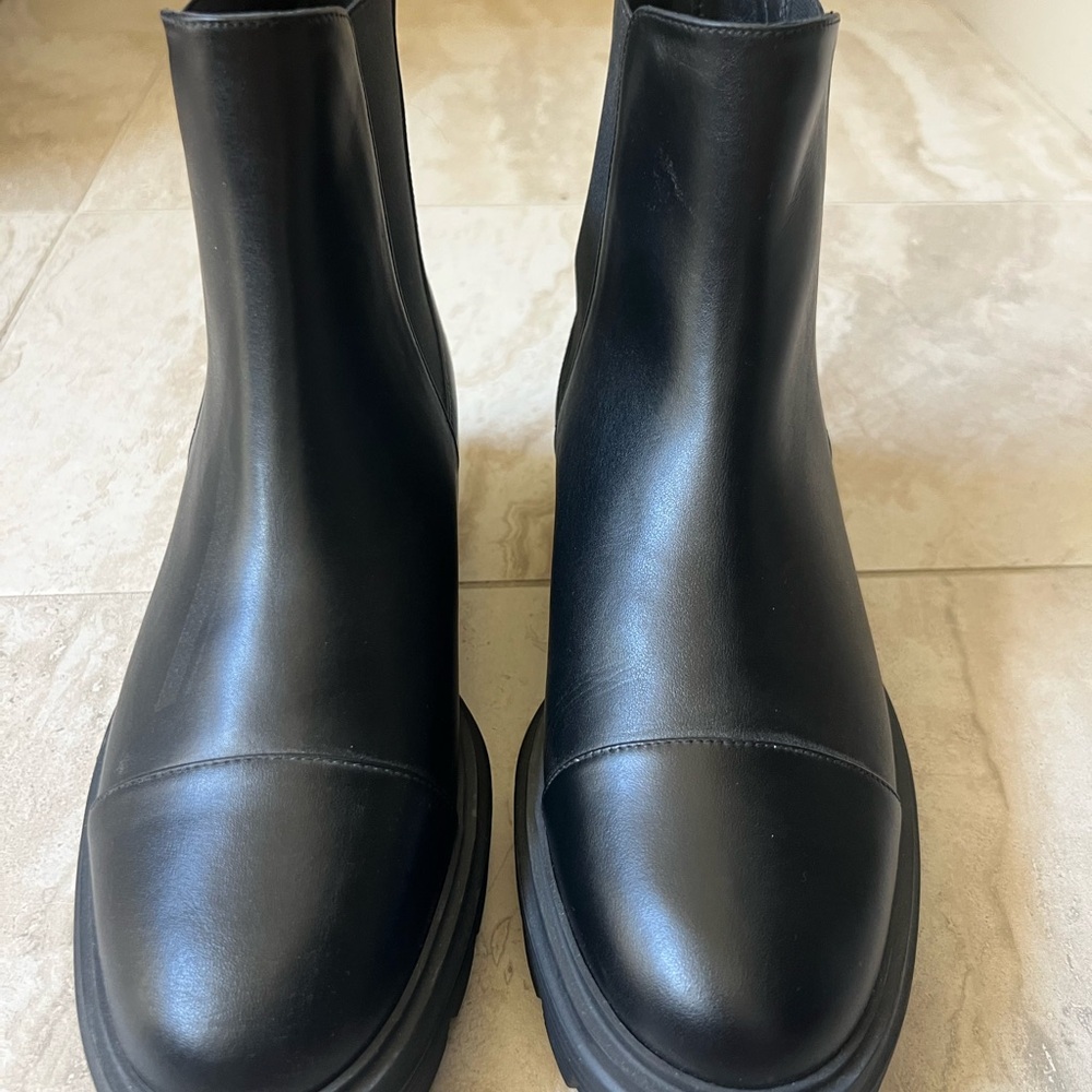 Stuart Weitzman Norah Leather Boots